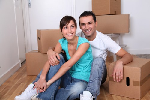 Local removal van service planning access and parking near Finsbury Park